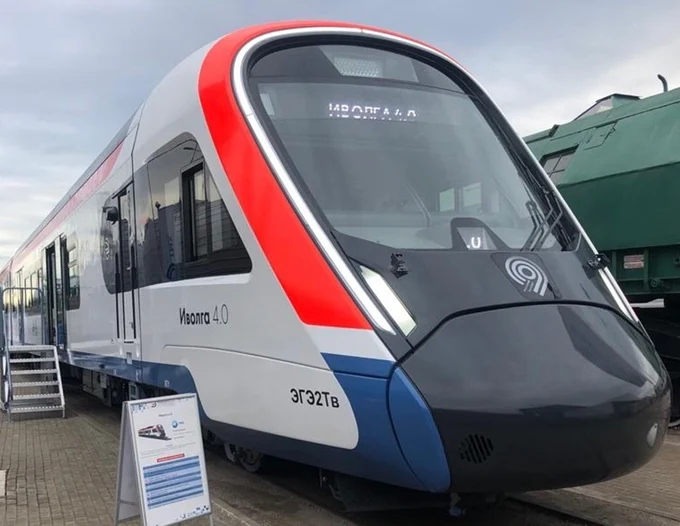 Головное освещение электропоезда ЭГЭ2Тв и ЭГ2Тв 